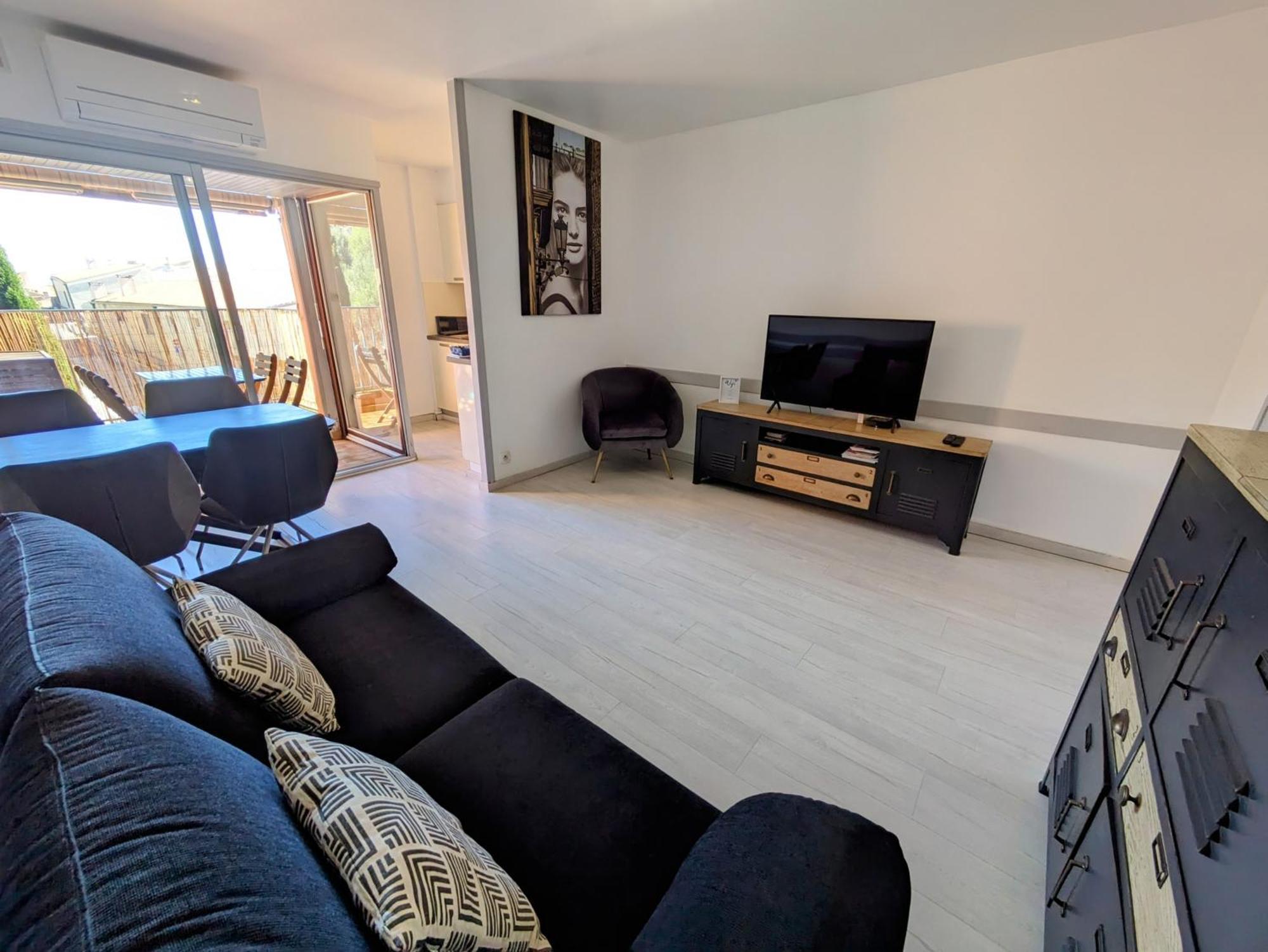 Avec Parking, Terrasse Et Wifi Apartamento